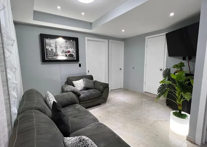 Private Penthouse / Penthouse Privado